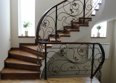 Выбирая кованые изделия, как элемент Вашего дизайна, обязательно нужно позаботиться об их правильной эксплуатации и п...