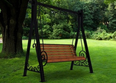 Художественная ковка&nbsp;&ndash; это универсальный элемент дачного участка. Кованые изделия подходят для разных садовых стилей. Правда, здесь нужн...